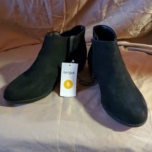 Cat and Jack womens boots